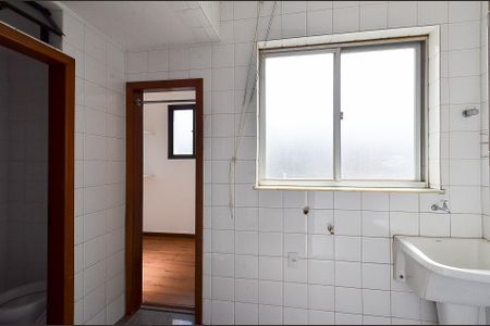 Apartamento para alugar com 121m², 4 quartos e 2 vagasÁrea de Serviço