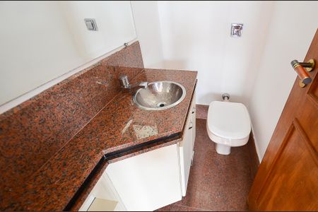 Apartamento para alugar com 121m², 4 quartos e 2 vagasLavabo