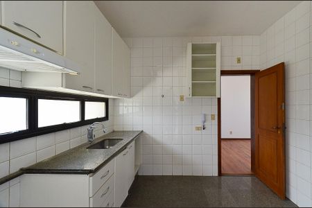 Apartamento para alugar com 121m², 4 quartos e 2 vagasCozinha