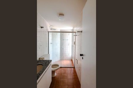 Apartamento à venda com 74m², 2 quartos e 1 vaga Apartamento à venda com 74m², 2 quartos e 1 vagaBanheiro