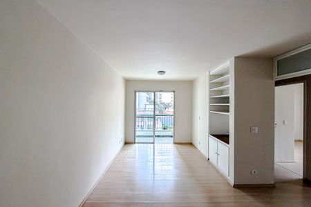 Apartamento à venda com 74m², 2 quartos e 1 vaga Apartamento à venda com 74m², 2 quartos e 1 vagaSala