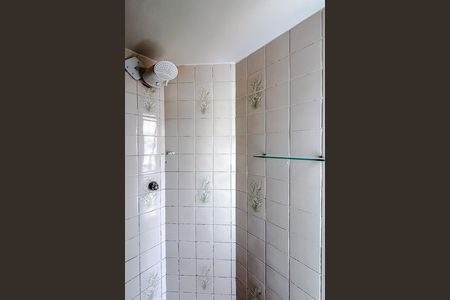 Apartamento à venda com 74m², 2 quartos e 1 vaga Apartamento à venda com 74m², 2 quartos e 1 vagaBanheiro