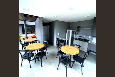 Apartamento à venda com 64m², 3 quartos e 1 vagaÁrea externa