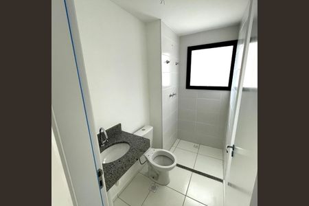 Banheiro de apartamento à venda com 3 quartos, 64m² em Botafogo, Campinas