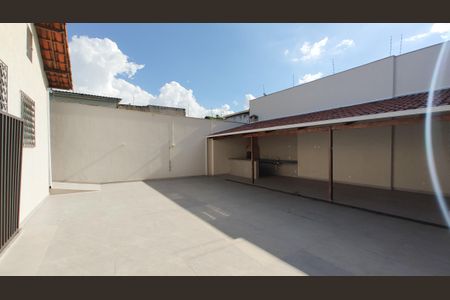 Casa para alugar com 162m², 3 quartos e 8 vagasÁrea comum