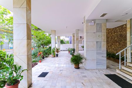 Apartamento para alugar com 80m², 2 quartos e 1 vagaHall de entrada