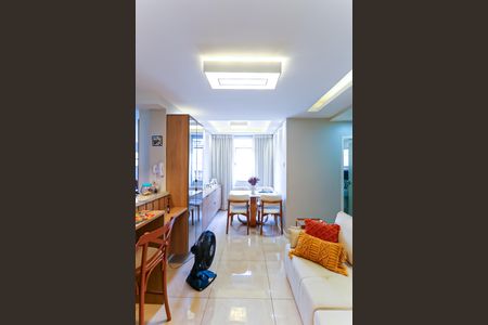 Apartamento para alugar com 80m², 2 quartos e 1 vagaSala