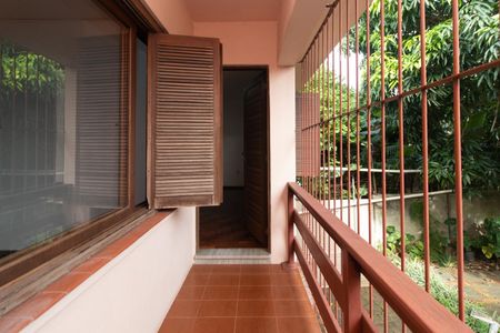 Casa à venda com 120m², 5 quartos e 2 vagasSacada