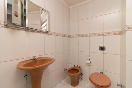 Casa à venda com 120m², 5 quartos e 2 vagasBanheiro
