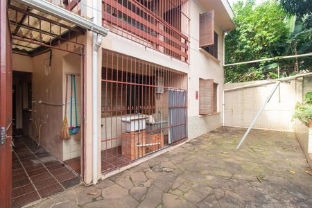 Casa à venda com 120m², 5 quartos e 2 vagasQuintal