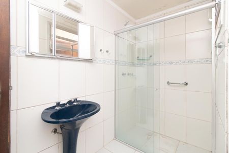 Casa à venda com 120m², 5 quartos e 2 vagasBanheiro