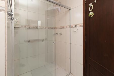 Casa à venda com 120m², 5 quartos e 2 vagasBanheiro