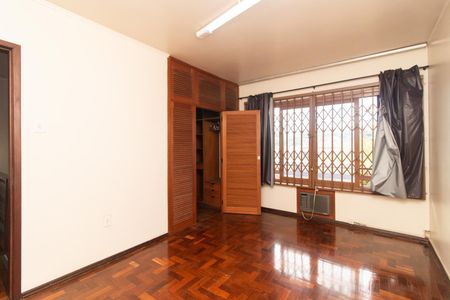 Casa à venda com 120m², 5 quartos e 2 vagasQuarto 3