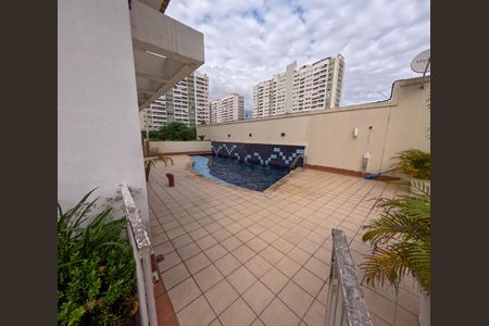 Casa de condomínio à venda com 60m², 2 quartos e 1 vagaÁrea comum - Piscina