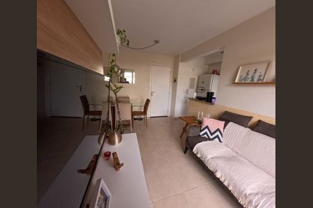 Casa de condomínio à venda com 60m², 2 quartos e 1 vagaSala