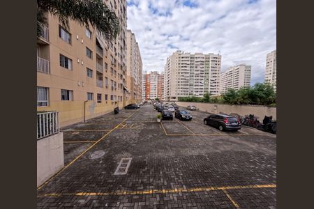 Casa de condomínio à venda com 60m², 2 quartos e 1 vagaGaragem