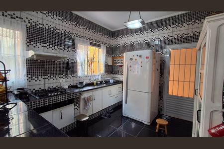 Casa à venda com 310m², 4 quartos e 3 vagasCódigo 