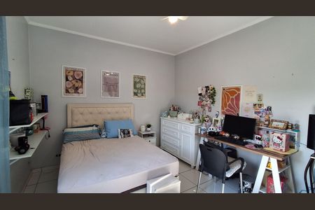 Casa à venda com 310m², 4 quartos e 3 vagasQuarto 2