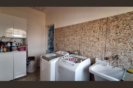 Casa à venda com 310m², 4 quartos e 3 vagasÁrea de Serviço 