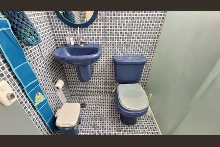 Casa à venda com 310m², 4 quartos e 3 vagasBanheiro Social 