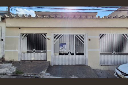Casa à venda com 310m², 4 quartos e 3 vagasFachada 