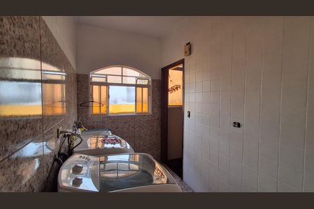 Casa à venda com 310m², 4 quartos e 3 vagasÁrea de Serviço 