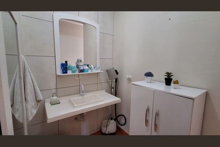 Casa à venda com 310m², 4 quartos e 3 vagasBanheiro Social 