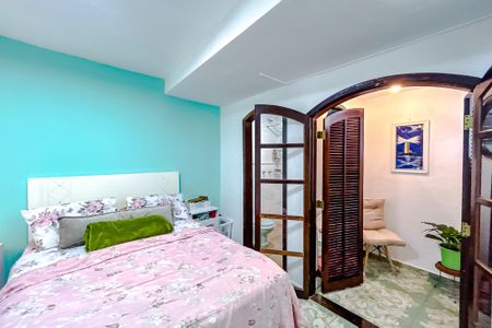 Casa à venda com 300m², 6 quartos e sem vagaQuarto 2 - Suíte