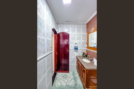 Casa à venda com 300m², 6 quartos e sem vagaLavabo