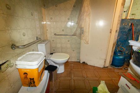 Casa para alugar com 192m², 5 quartos e 2 vagas Casa para alugar com 192m², 5 quartos e 2 vagasBanheiro 1
