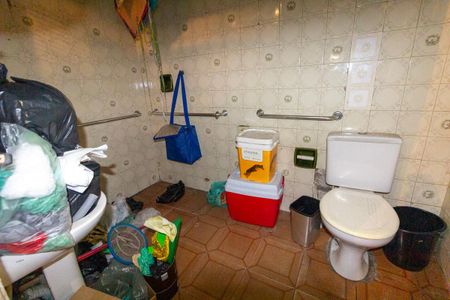 Casa para alugar com 192m², 5 quartos e 2 vagas Casa para alugar com 192m², 5 quartos e 2 vagasBanheiro 1