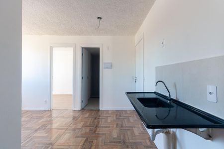 Cozinha de apartamento à venda com 2 quartos, 34m² em Vila Graciosa, São Paulo