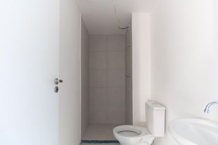 Banheiro de apartamento à venda com 2 quartos, 34m² em Vila Graciosa, São Paulo