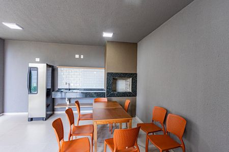 Apartamento para alugar com 32m², 2 quartos e sem vagaÁrea comum - Churrasqueira