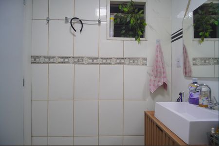 Casa à venda com 89m², 3 quartos e 1 vagaBanheiro