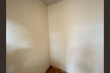 Casa à venda com 65m², 2 quartos e 2 vagasQuarto de Serviço