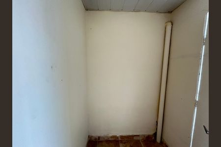 Casa à venda com 65m², 2 quartos e 2 vagasQuarto de Serviço