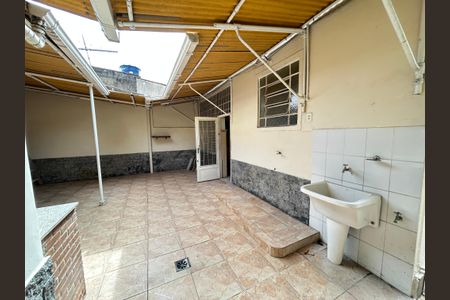 Casa à venda com 65m², 2 quartos e 2 vagasÁrea de Serviço