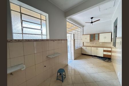 Casa à venda com 65m², 2 quartos e 2 vagasCozinha