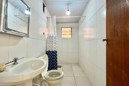 Casa para alugar com 55m², 2 quartos e sem vagaBanheiro