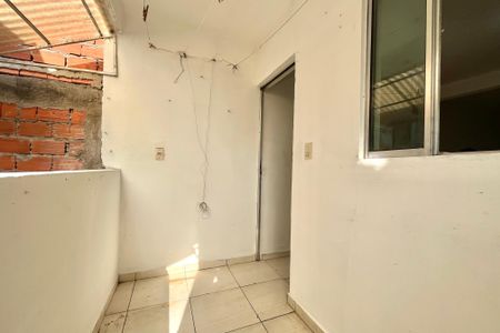 Casa para alugar com 55m², 2 quartos e sem vagaÁrea de Serviço