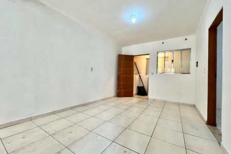 Sala de casa para alugar com 2 quartos, 55m² em Vila Campestre, São Paulo