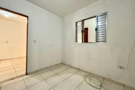 Quarto 2 de casa para alugar com 2 quartos, 55m² em Vila Campestre, São Paulo