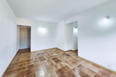 Apartamento à venda com 58m², 1 quarto e 1 vaga Apartamento à venda com 58m², 1 quarto e 1 vagaSala