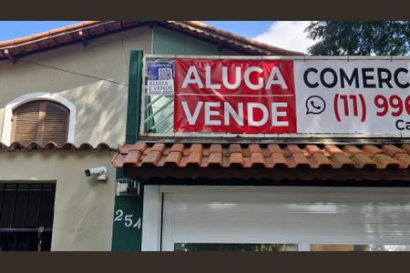 Casa à venda com 3 quartos, 350m² em Jardim Regis, São Paulo