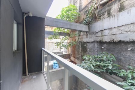 Varanda Sala - Cozinha de apartamento para alugar com 2 quartos, 40m² em Itaquera, São Paulo