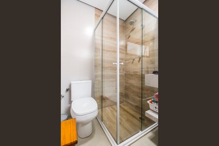 Casa de condomínio à venda com 300m², 4 quartos e 6 vagas Casa de condomínio à venda com 300m², 4 quartos e 6 vagasBanheiro