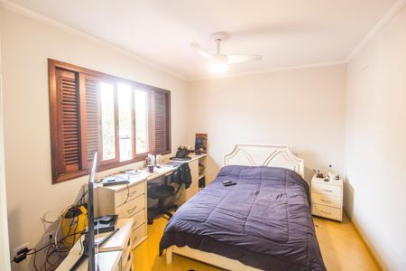 Casa de condomínio à venda com 300m², 4 quartos e 6 vagas Casa de condomínio à venda com 300m², 4 quartos e 6 vagasSuíte 2