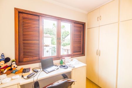 Casa de condomínio à venda com 300m², 4 quartos e 6 vagas Casa de condomínio à venda com 300m², 4 quartos e 6 vagasQuarto 3