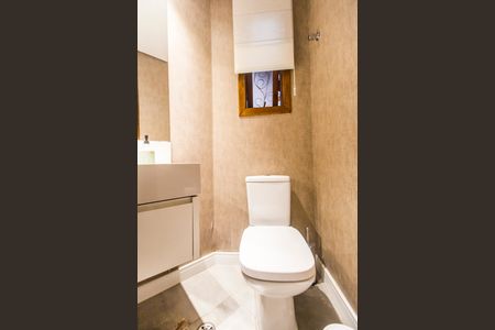 Casa de condomínio à venda com 300m², 4 quartos e 6 vagas Casa de condomínio à venda com 300m², 4 quartos e 6 vagasLavabo